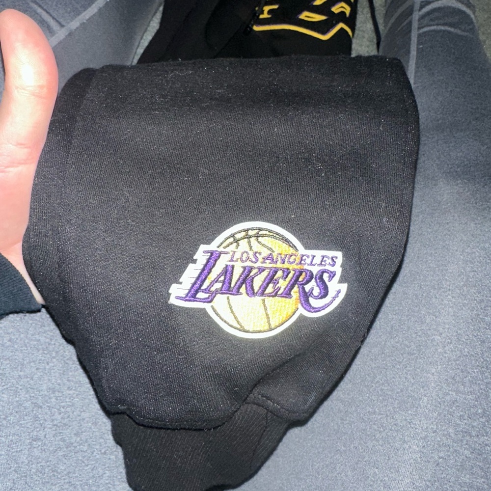 Men's Black Lakers Joggers - Picture 2 of 3
